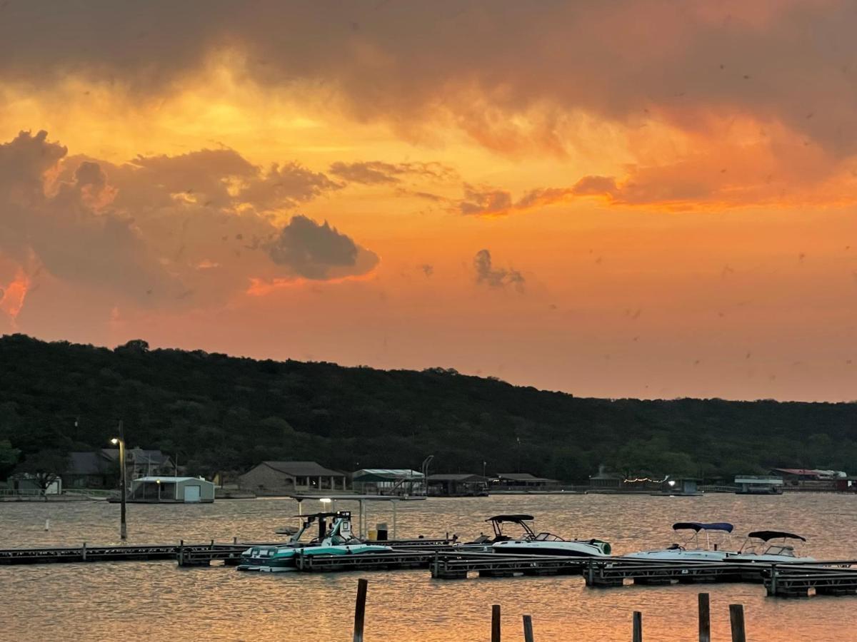 Fox Hollow Resort Graham ภายนอก รูปภาพ